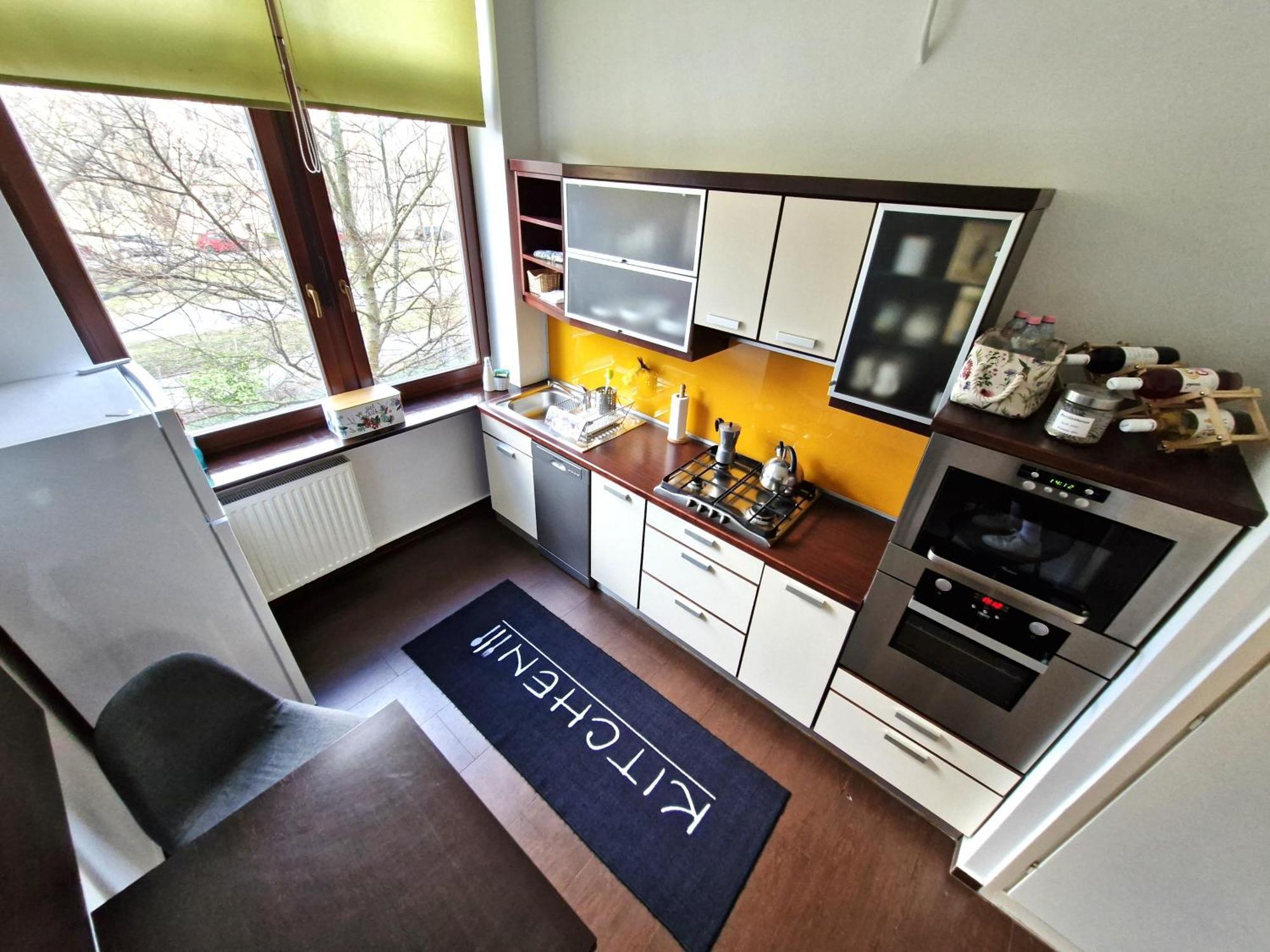 Deak Apartman Шопрон Екстериор снимка