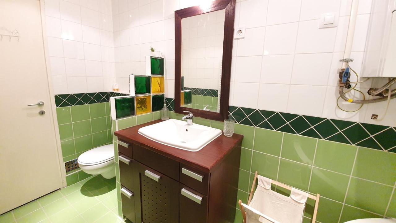 Deak Apartman Шопрон Екстериор снимка